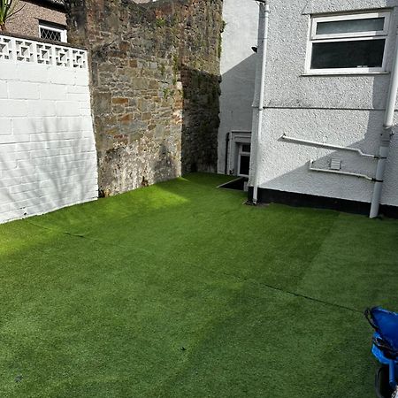 Studio Flat Twin - Town Centre Merthyr Tydfil Εξωτερικό φωτογραφία